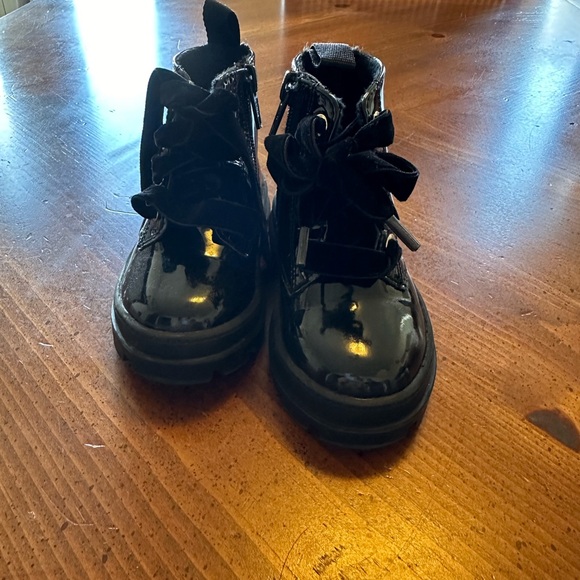 Little girl black boots - Picture 3 of 3